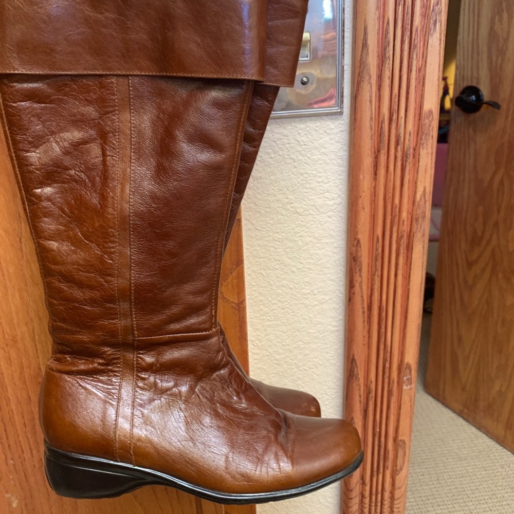 Leather boots
